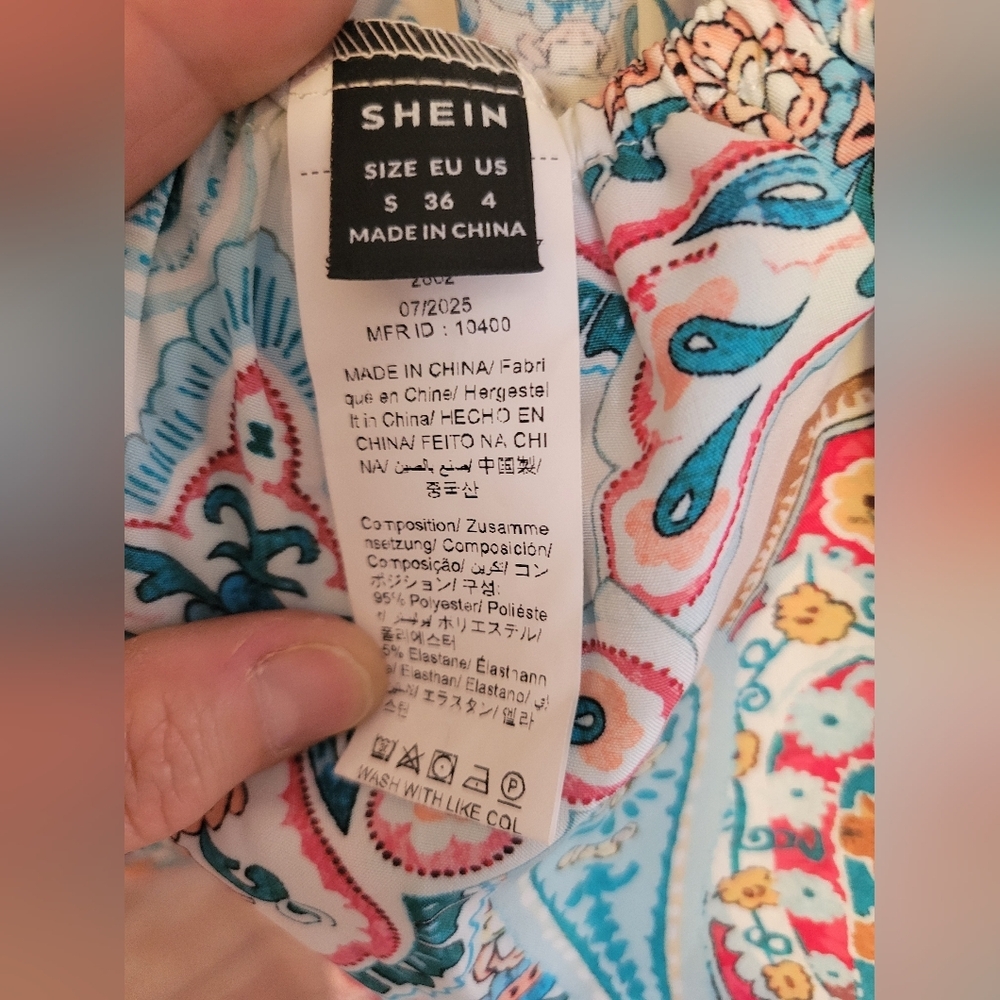 SHEIN Floral Off-Shoulder Romper - Picture 4 of 5